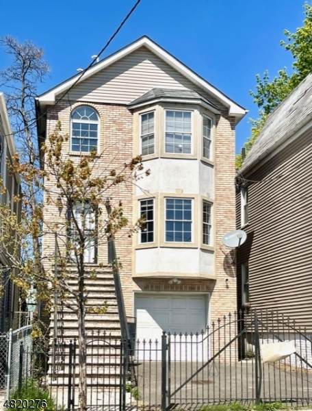 129 11TH AVE - Photo 1