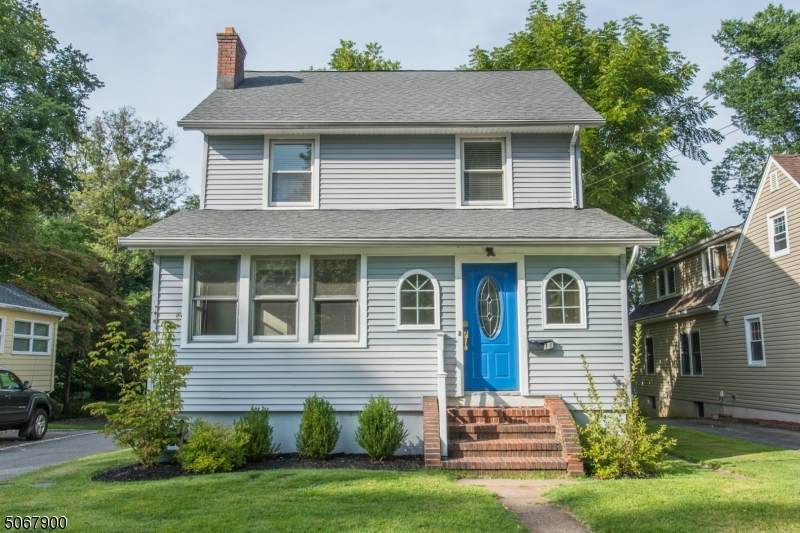 11 Hillside Ave - Photo 1