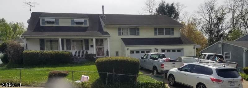 208 Matilda Ave - Photo 1