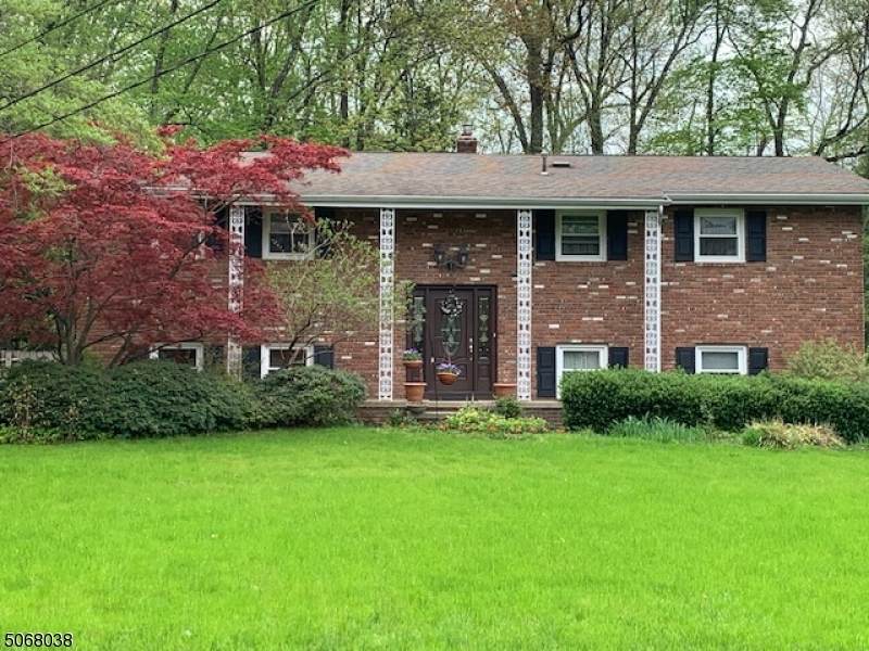 29 Douglas Dr - Photo 1