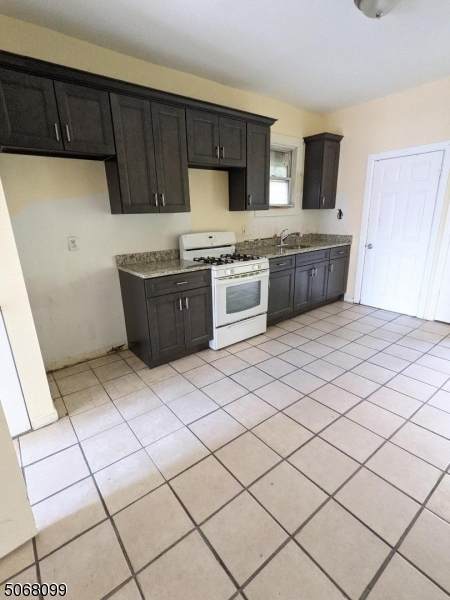 339 Howe Ave - Photo 1