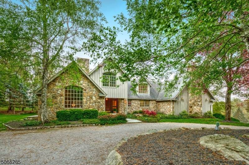 21 Longview Rd - Photo 1