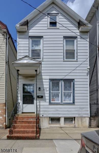 80 Ann St - Photo 1
