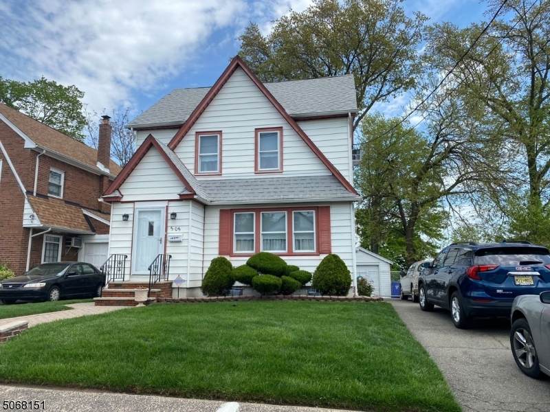 305 E 25Th Street - Photo 1