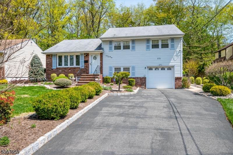 771 Woodland Ave - Photo 1