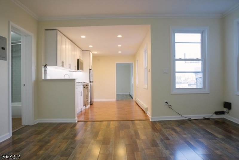 89 Walnut St - Photo 1