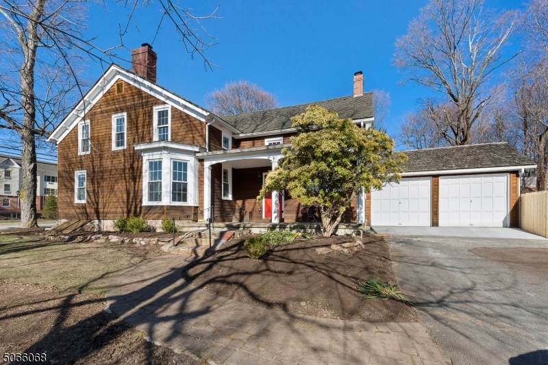 111 Main St - Photo 1