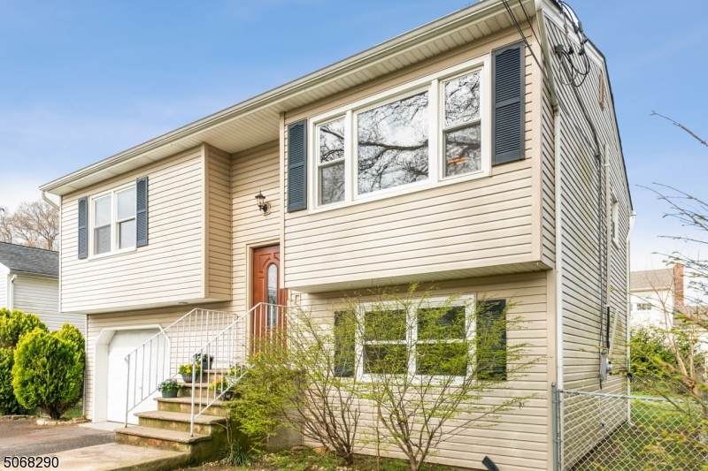 650 Monmouth Ave - Photo 1