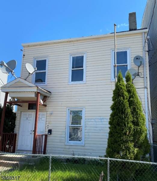 52 Jasper St - Photo 1