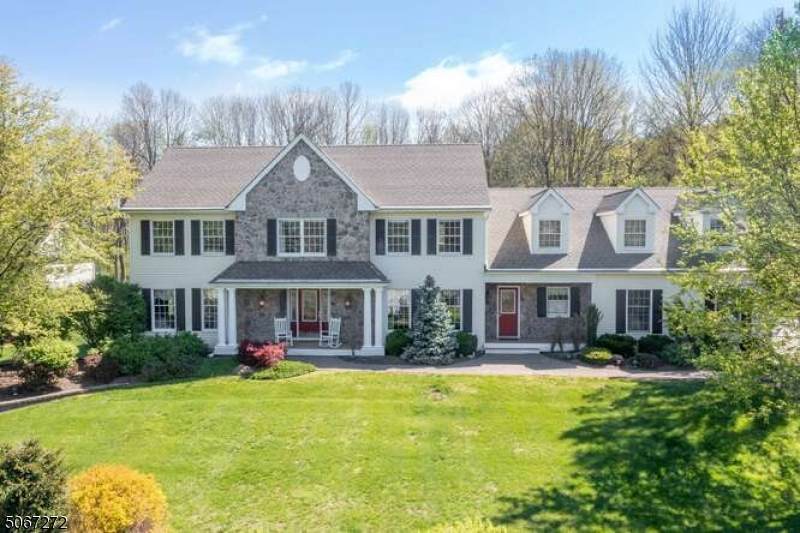 35 Farview Dr - Photo 1