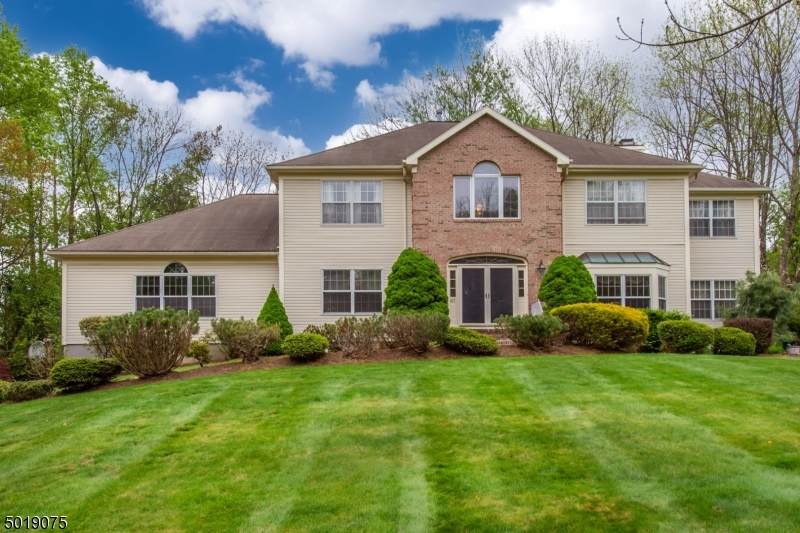 41 Heather Ln - Photo 1