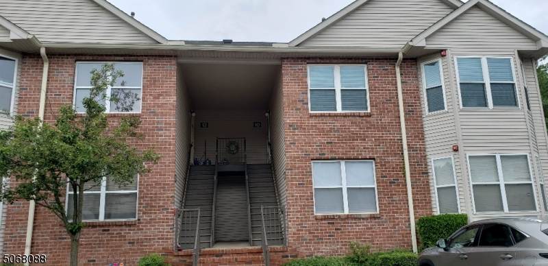 10 Katie Ct - Photo 1