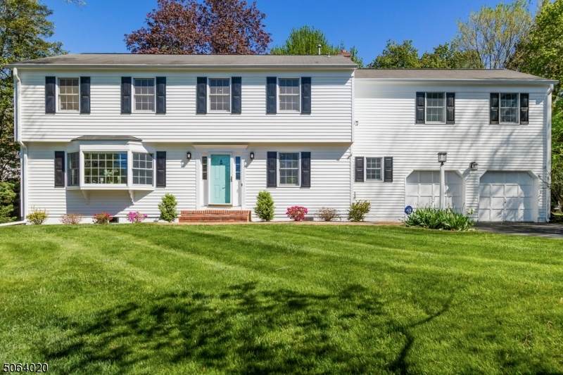 9 Willow St - Photo 1