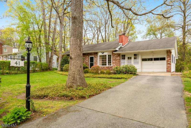 41 Hancock Dr - Photo 1