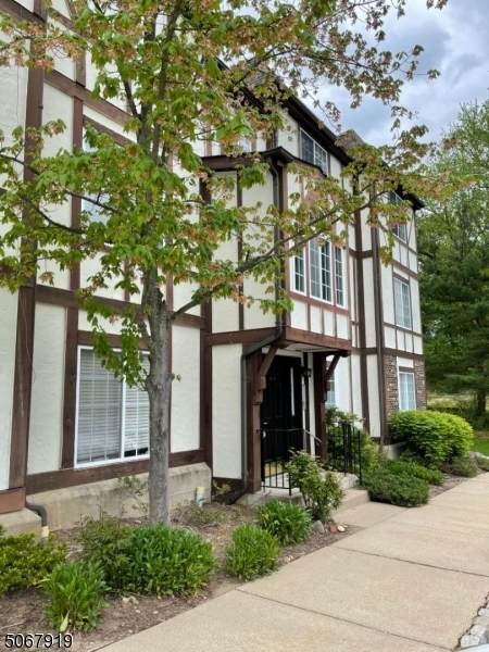 72 Village Dr - Photo 1