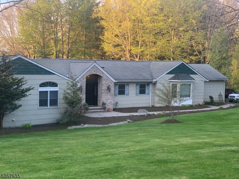 9 Four Bridges Rd - Photo 1