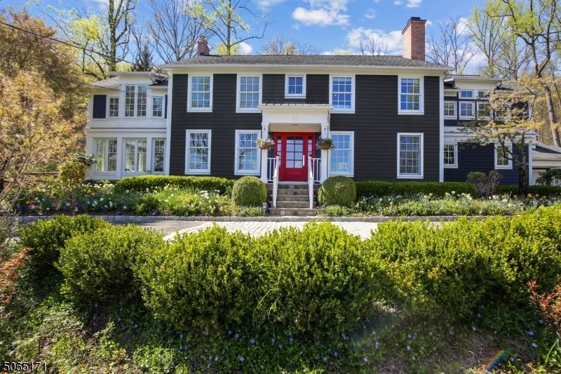 27 Old Orchard Rd - Photo 1