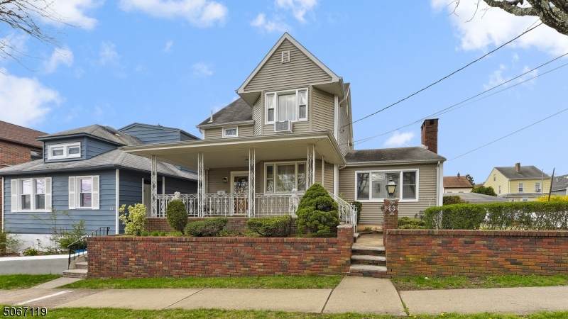 63 Gillies St - Photo 1