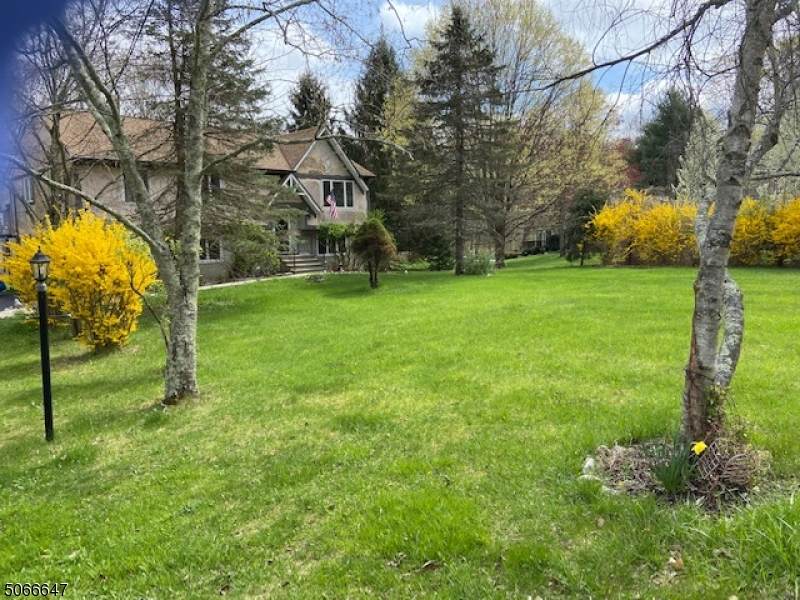276 Lackawanna Dr - Photo 1