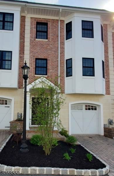 4 Central Ave - Photo 1