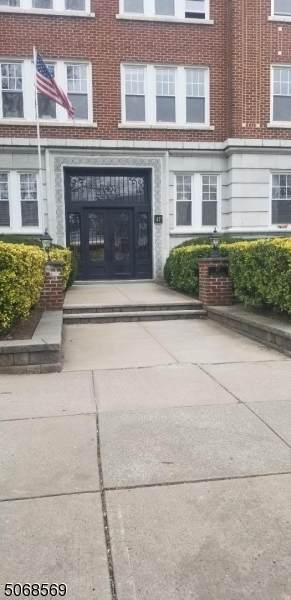 47 N Fullerton Ave - Photo 1