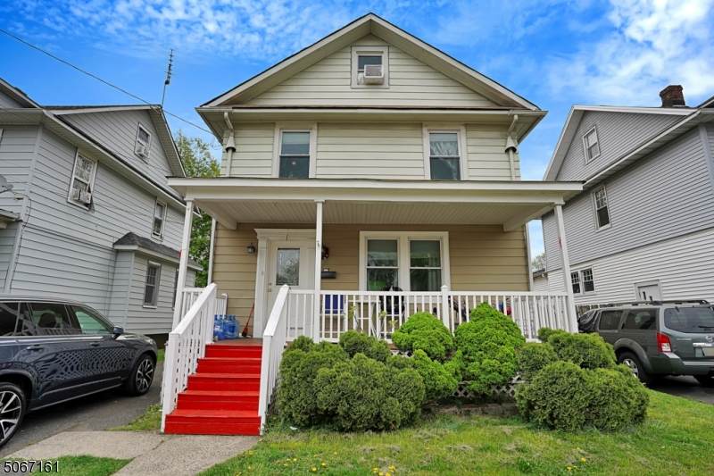 220 N 2nd Ave - Photo 1