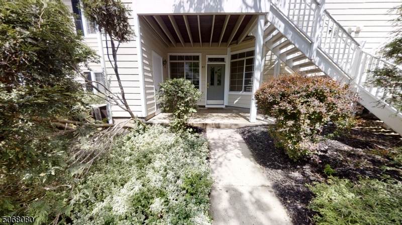 83 Wentworth Rd - Photo 1