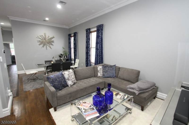 1 John St - Photo 1