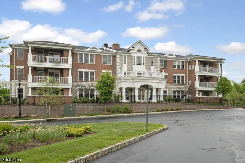 62 Four Seasons Dr - Photo 1