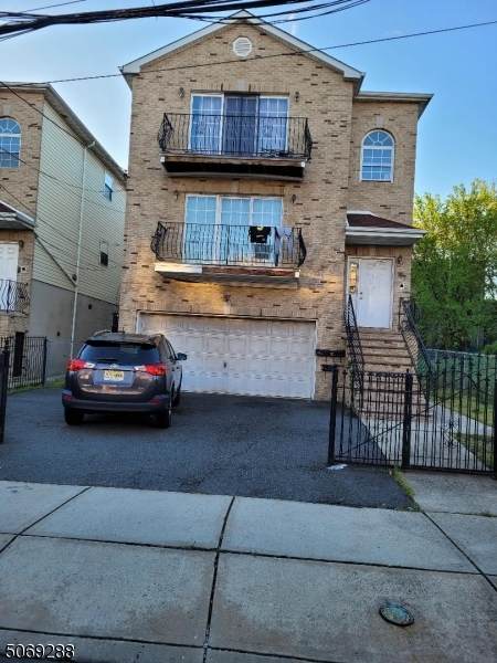 192 Badger Ave - Photo 1