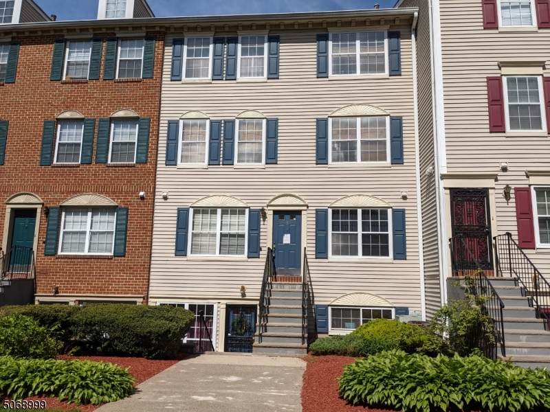 7 Colgate Dr - Photo 1