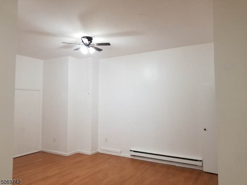 111 Mulberry St - Photo 1