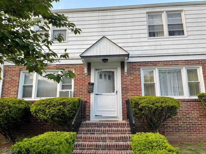 110 Sanford Ave - Photo 1