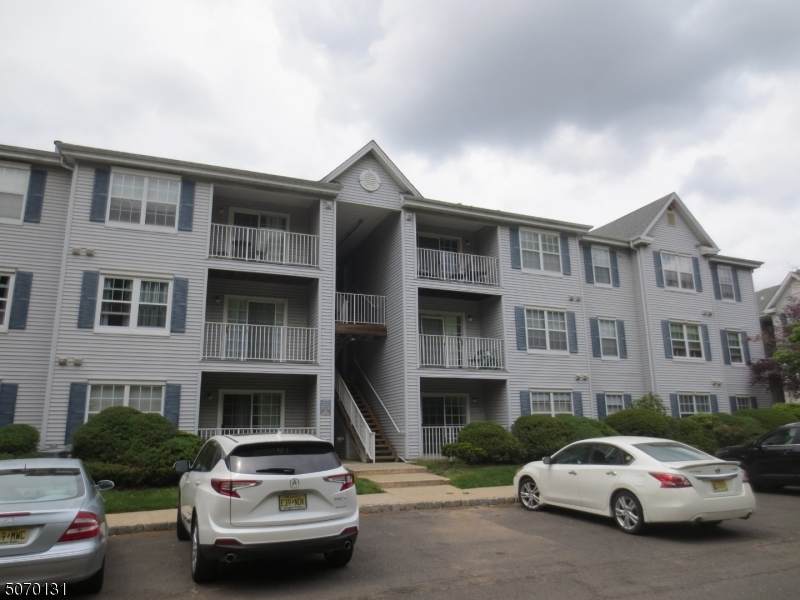 113 Stratford Pl - Photo 1