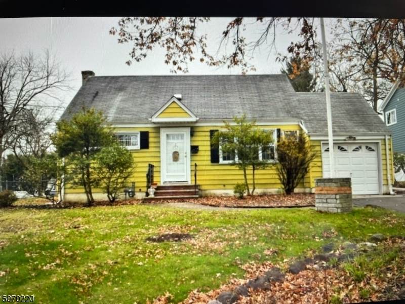 1132 Central Ave - Photo 1
