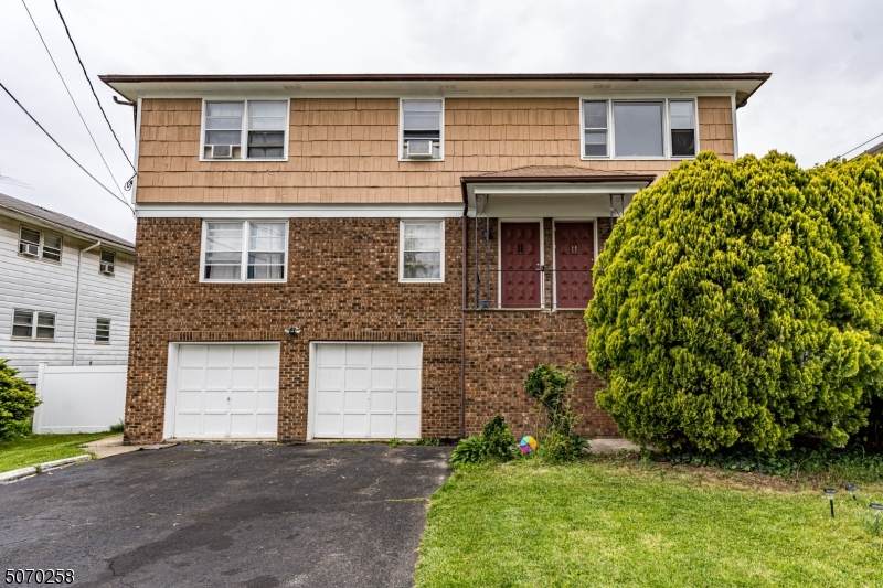 278 Perry Ave - Photo 1