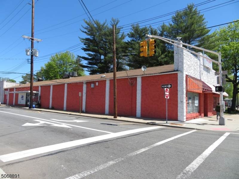24 E Mcfarlan St - Photo 1