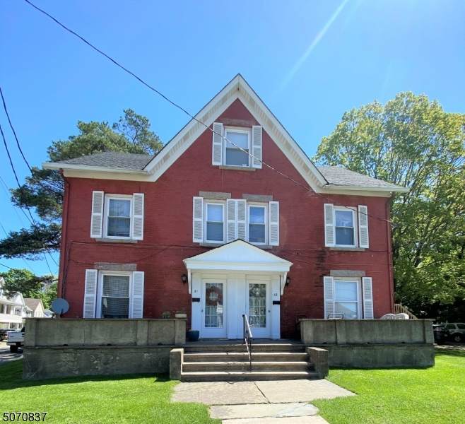 31 Diller Ave - Photo 1