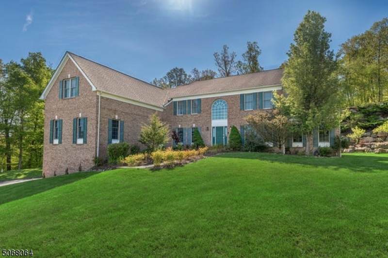 42 Morgan Dr - Photo 1