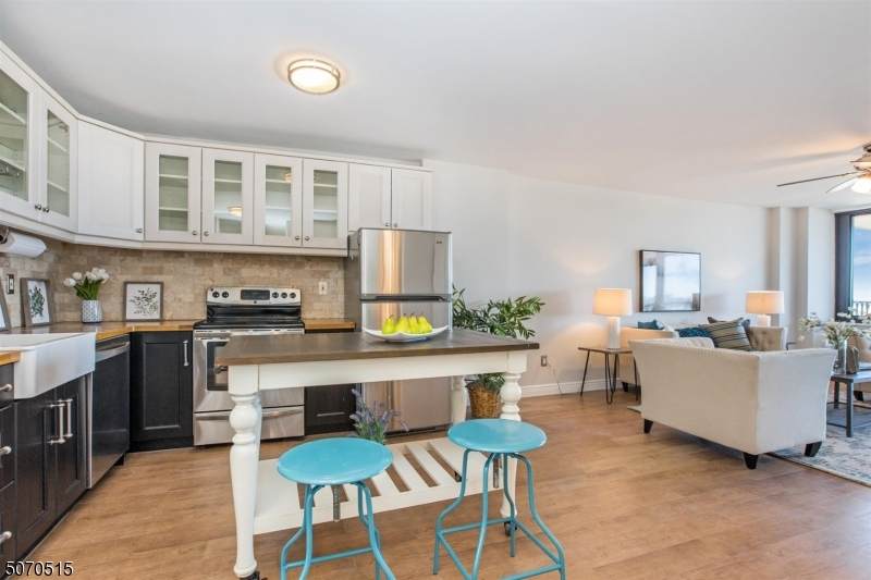 380 Mountain Rd - Photo 1