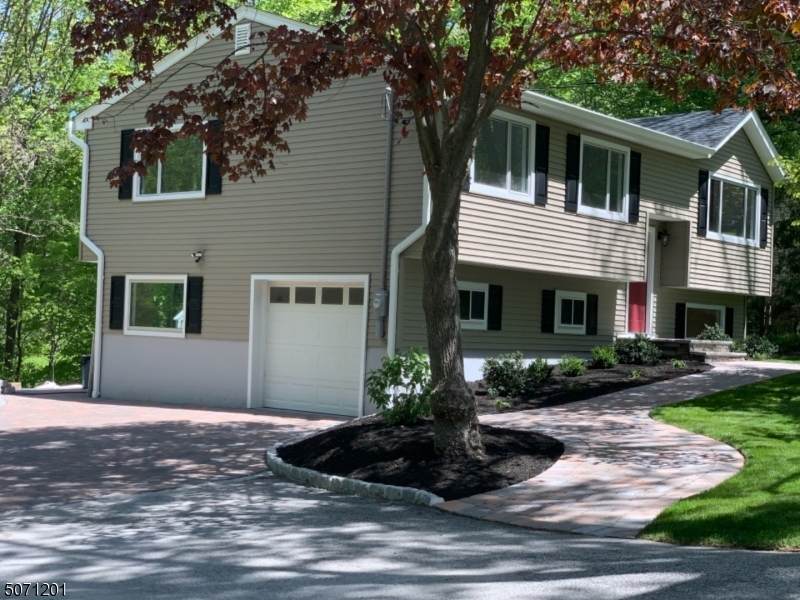 12 Grove Dr - Photo 1