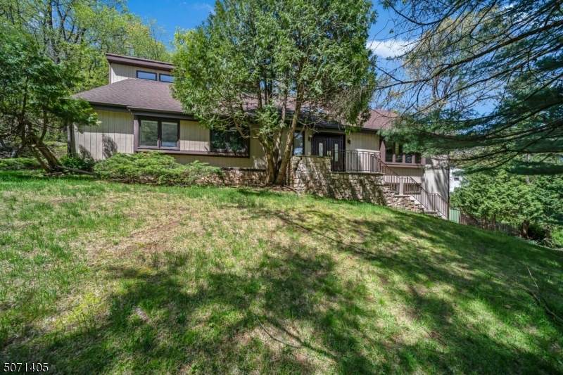 31 Lord Stirling Dr - Photo 1