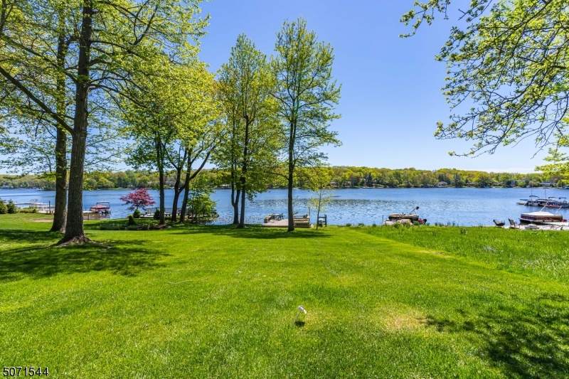 65 W Lake Shore Dr - Photo 1