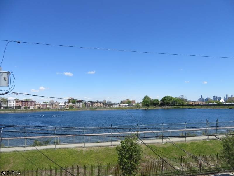 175 20th St - Photo 1