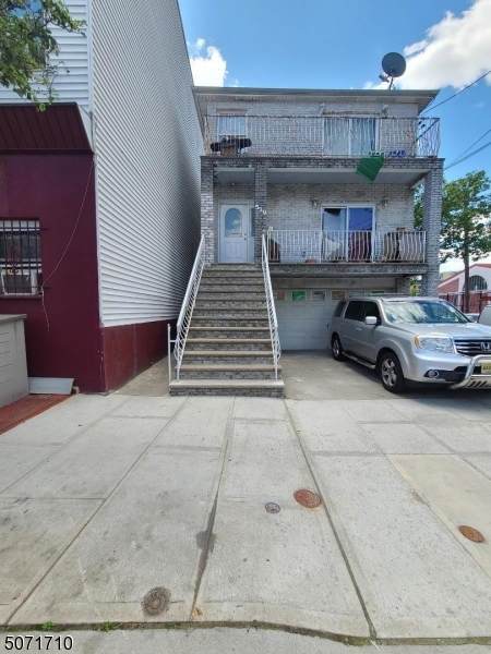 529 5th St - Photo 1