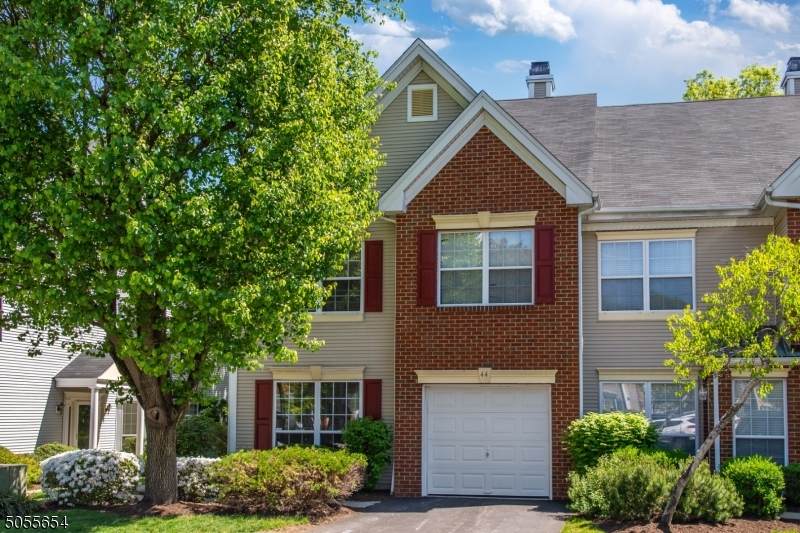 44 Heritage Ct - Photo 1