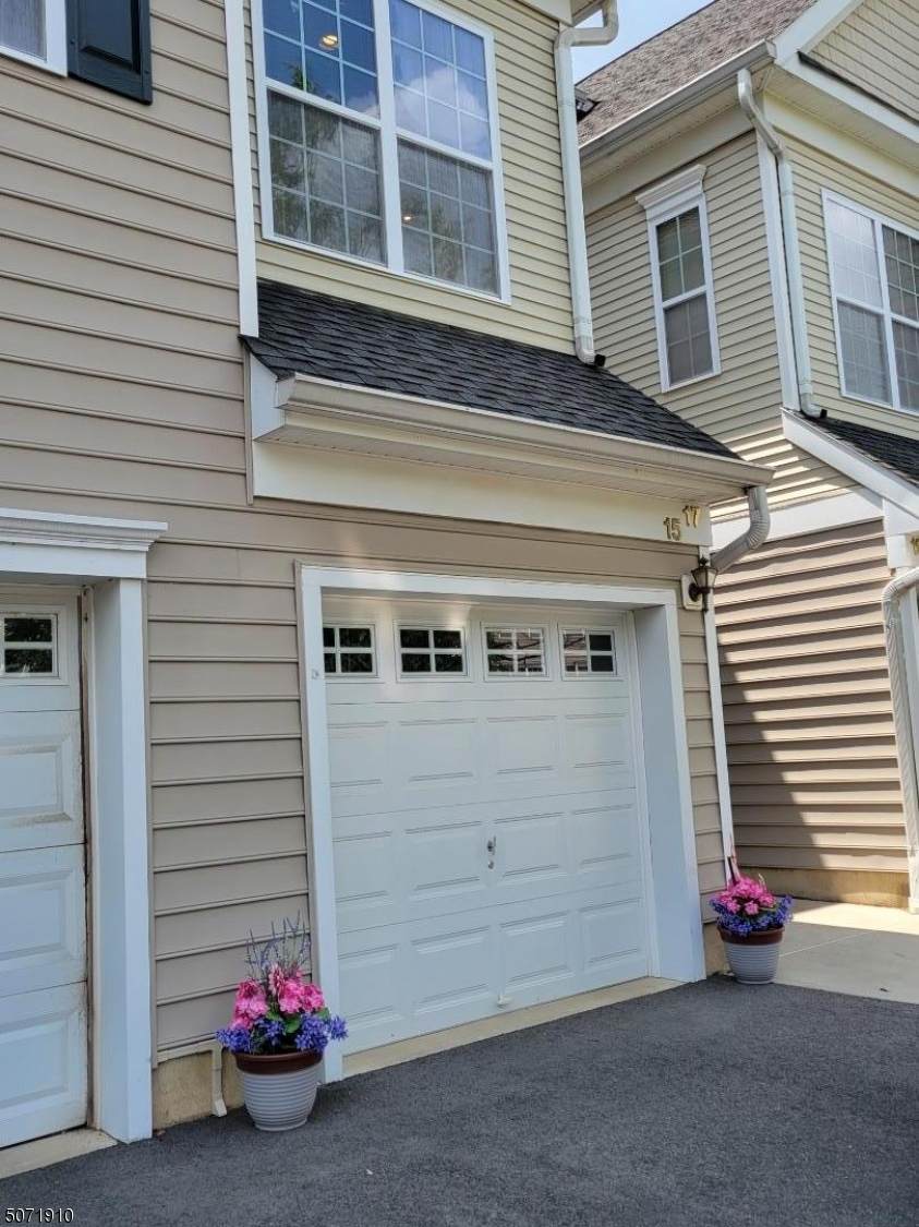 17 Liberty Way - Photo 1