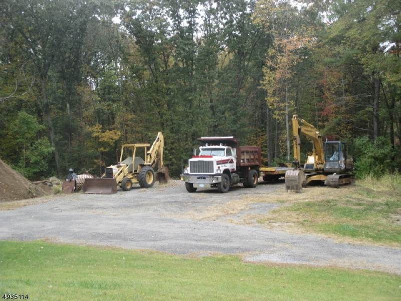 155 School House Rd - Photo 1