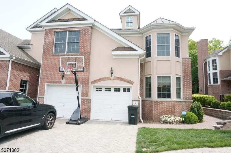 7 Willow Ln - Photo 1