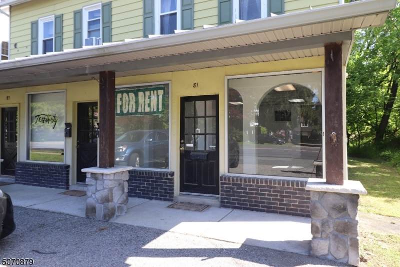 81 Main St Succ - Photo 1